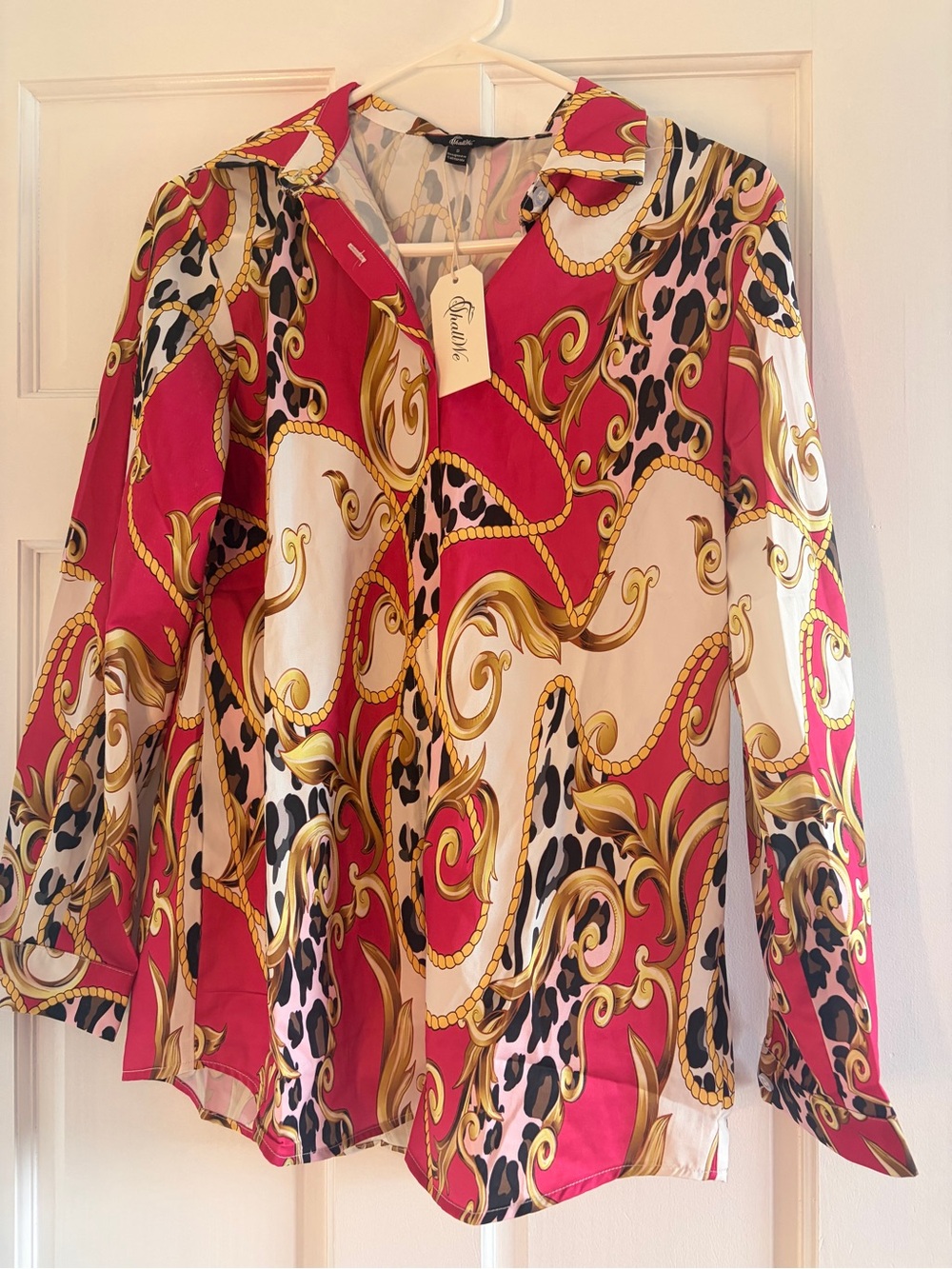 Chain & Leopard Print Long-Sleeve Blouse in Pink and White